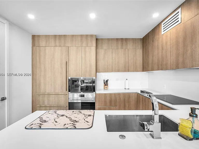 17550 Collins Ave #704 — Photo 12