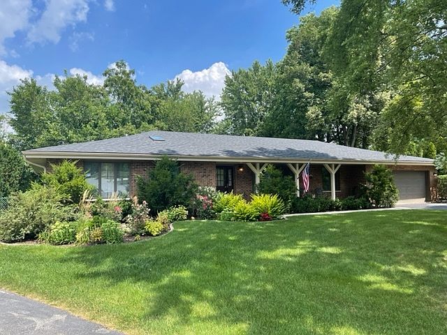 1st image of 13458 W Hiawatha Dr