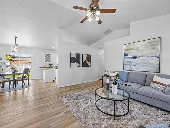 5th image of 11070 W Capella St