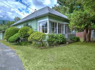 201 NW Alder Pl, Issaquah, WA 98027