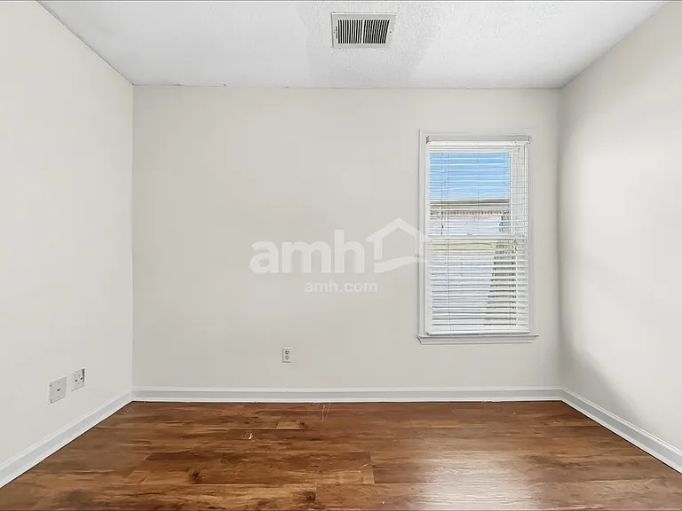 1466 Far Dr — Photo 13
