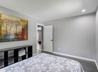 5809 Iris Lake Ct, Raleigh, NC 27604