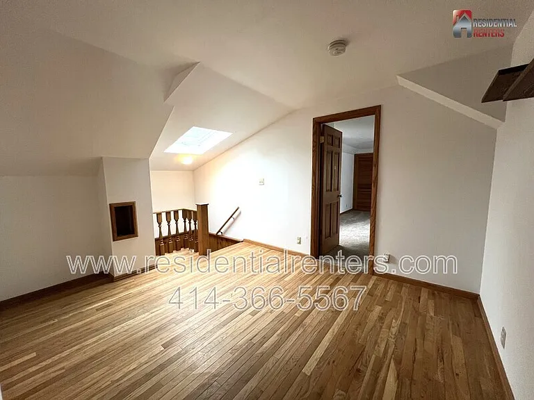 4929 N Hollywood Ave — Photo 9