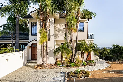 6060 La Goleta Photo 1