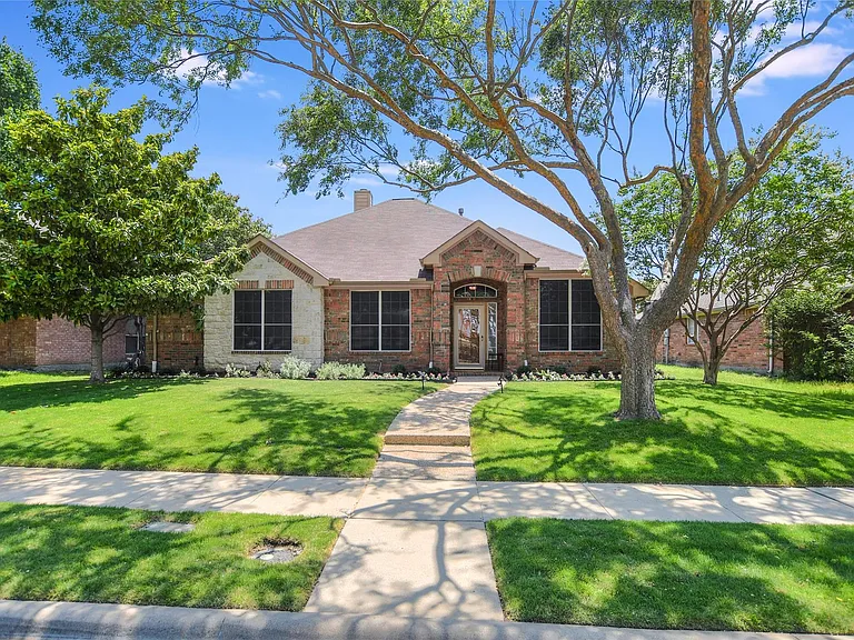 4402 Ruth Borchardt Dr — Photo 2