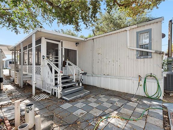 2nd image of 609 E Palmera Dr