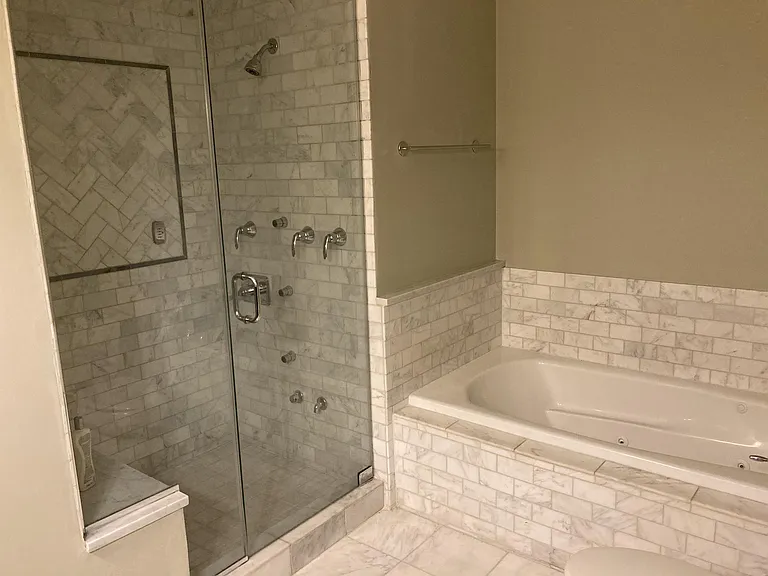 212 N Halsted St #2 — Photo 28