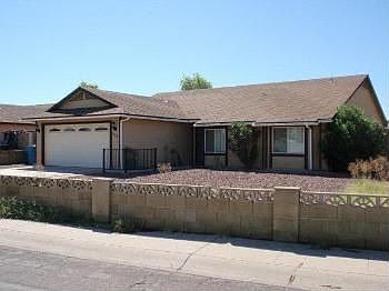 1st image of 8023 W Heatherbrae Dr