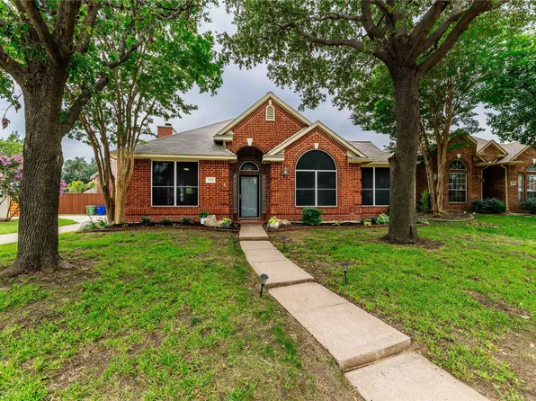 1705 Bel Air Dr, Carrollton, TX 75007