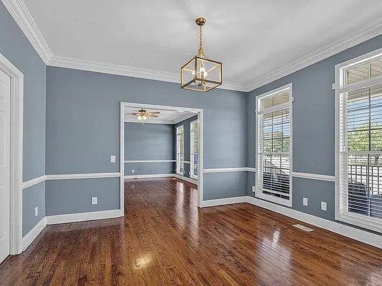 1032 Lynch Rd — Photo 11