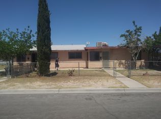 2102 White St, North Las Vegas, NV 89030