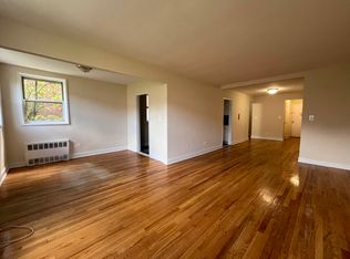 144-11 Barclay Ave #5A, Flushing, NY 11355