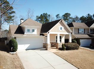 228 Greenview Dr, Newnan, GA 30265