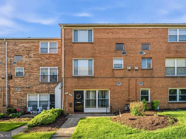 1983 Addison Rd S, District Heights, MD 20747