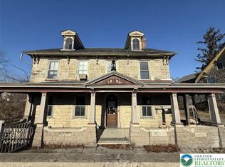 2 Race St, Catasauqua, PA