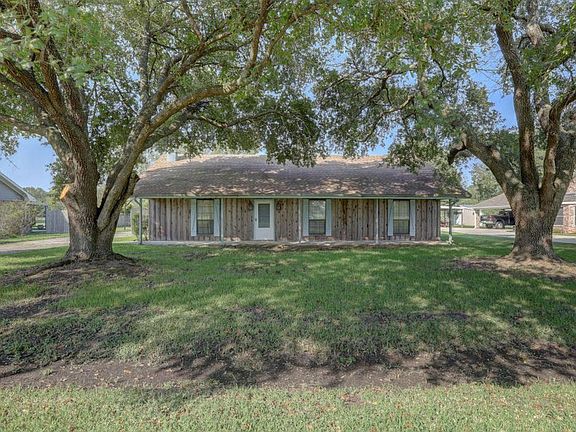 5th image of 207 Dayna Dr