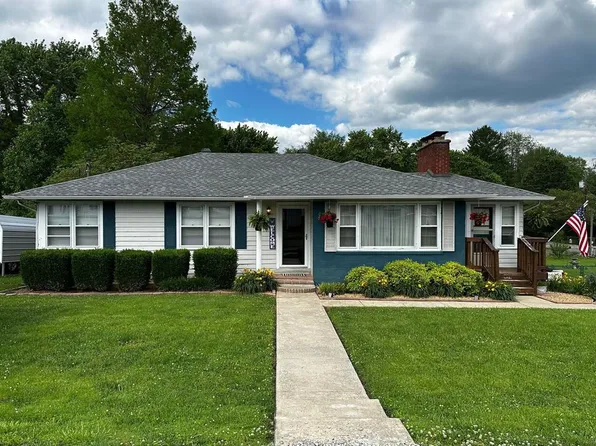 112 Liberty St, Mortons Gap, KY 42440