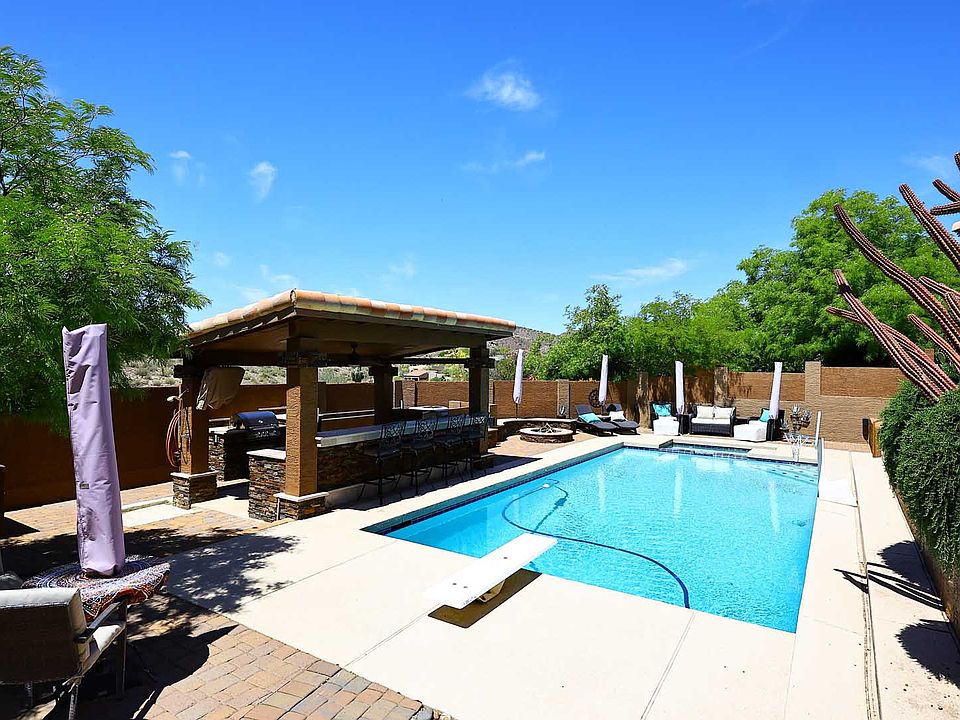 1st image of 11215 N Garland Cir