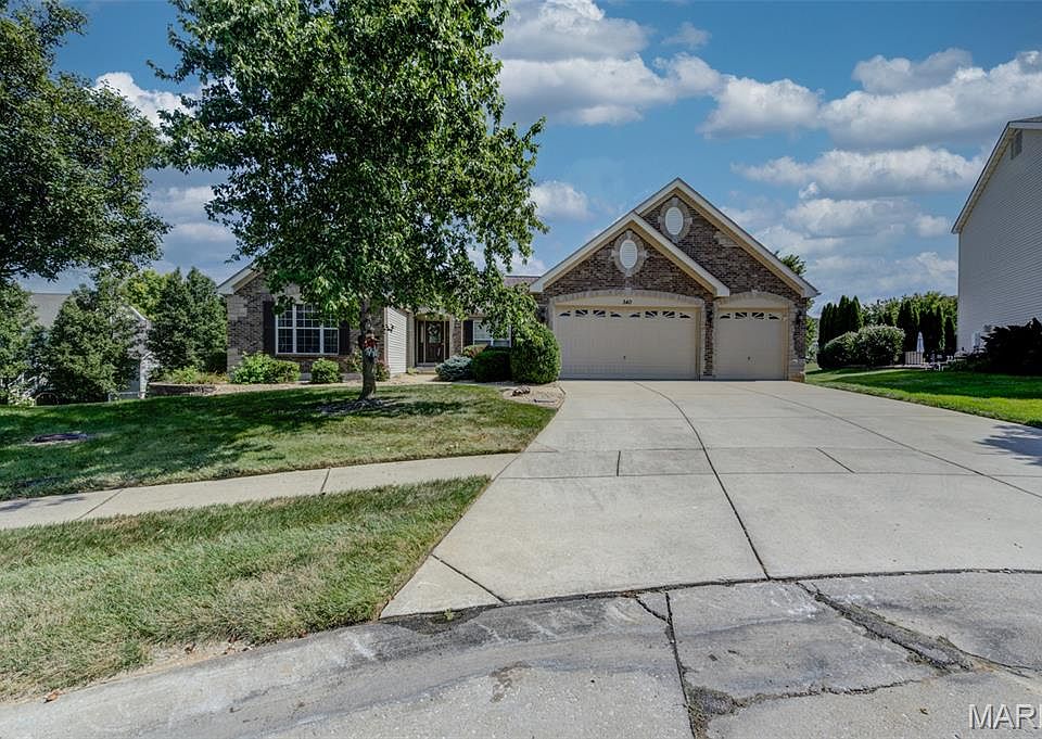 1st image of 340 McIntyre Ct