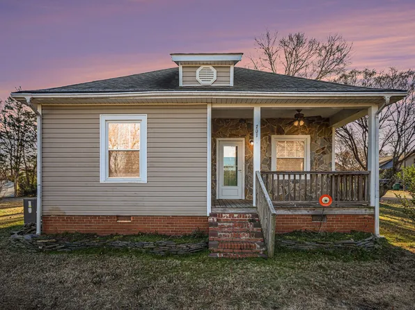 701 Hill St, Pineville, NC 28134