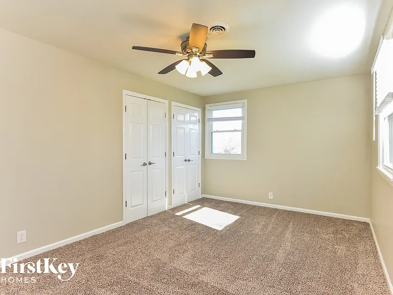 119 Melanie Dr — Photo 9