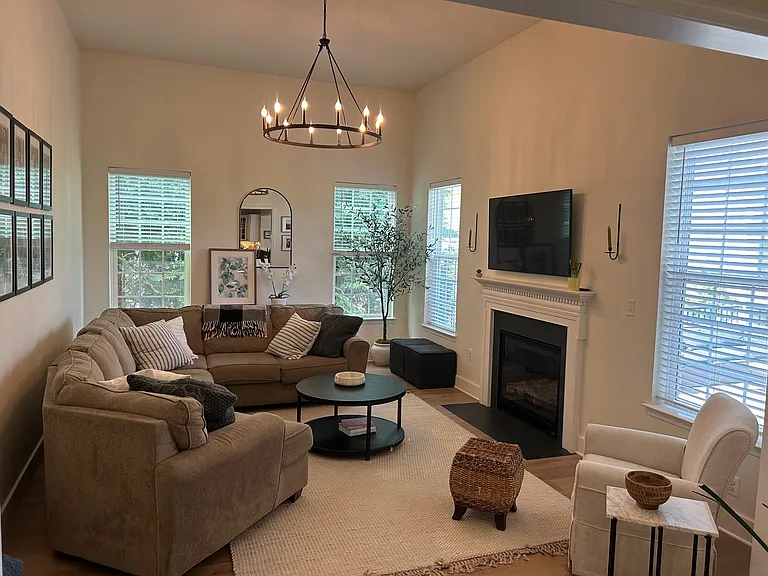 1017 Wright Ct — Photo 11