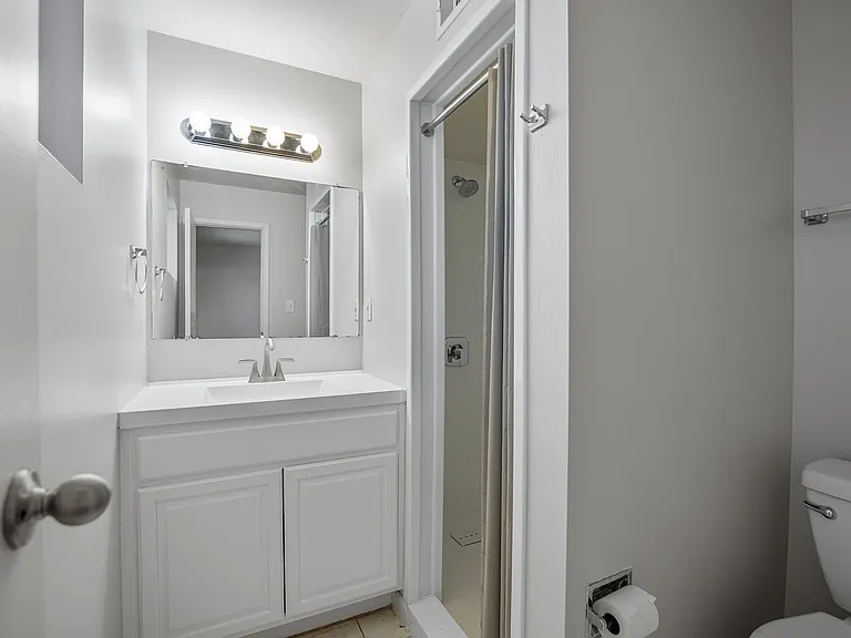 3702 W Tuckey Ln — Photo 21