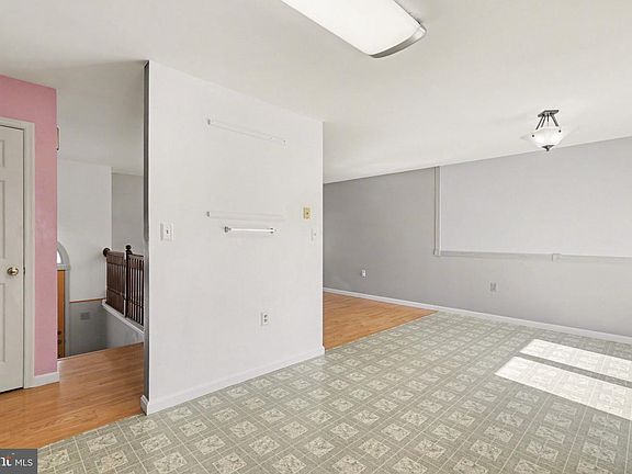 4th image of 478 Chestnut Way