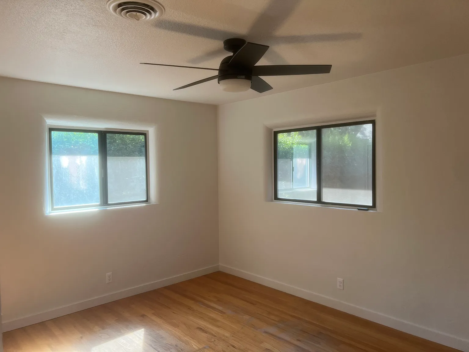 3 bed, 1332 sqft, $2,000 — Photo 4