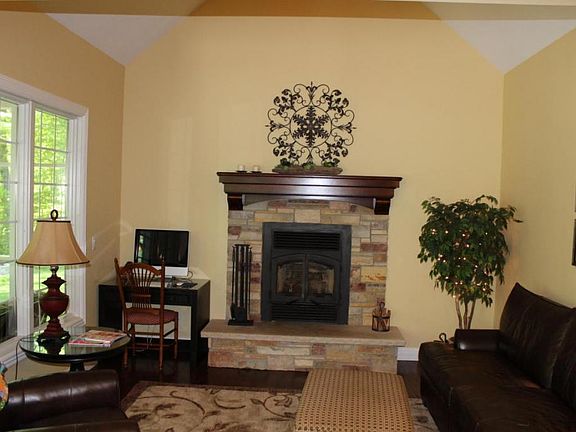 4th image of 2638 Heritage Way