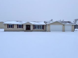 451 Karen Ct, Darwin, MN 55324