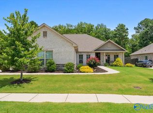 7028 Regency Ln, Gurley, AL 35748