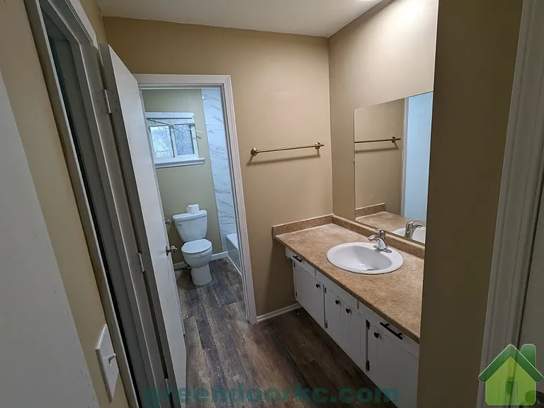 837 S Lindenwood Dr — Photo 10
