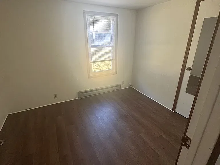 4629 S Selby St — Photo 6