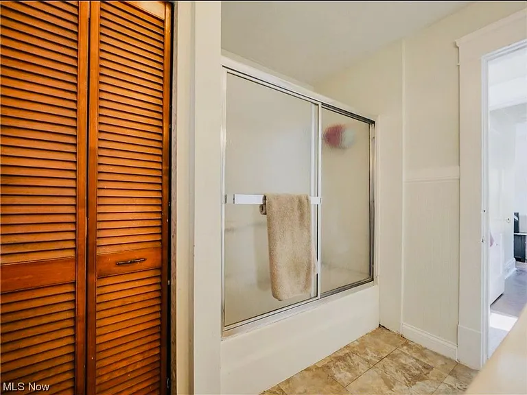 1347 Fry Ave — Photo 23