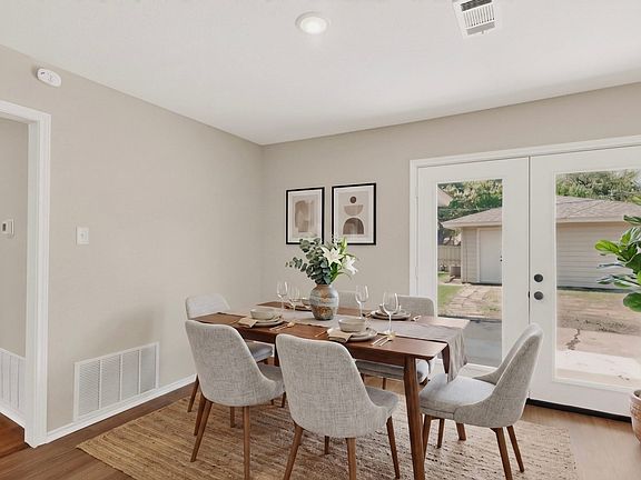 2nd image of 2506 Hillsboro Ave