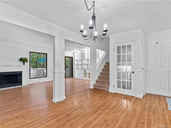 42 Currier Way #42, Cheshire, CT 06410