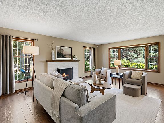 5th image of 14555 SW Hawk Ridge Rd