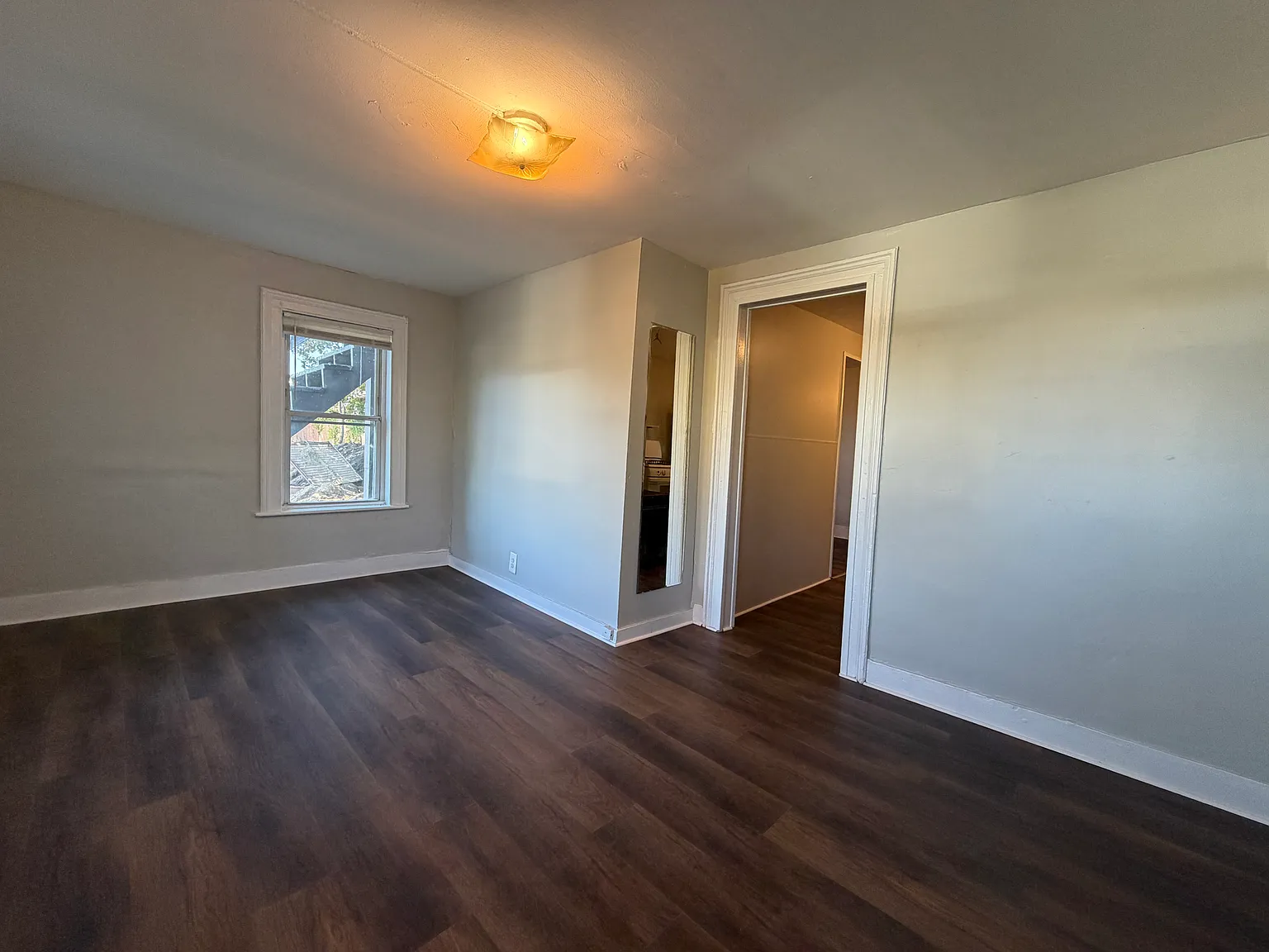 1 bed, 700 sqft, $1,195 — Photo 4