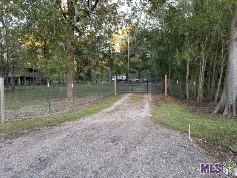 1st image of 16492 Airport Dr