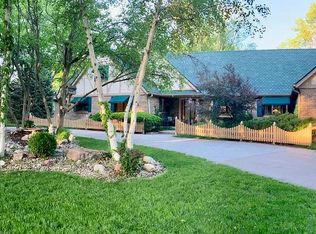 1930 Yorkshire Ct, Lincoln, NE 68506