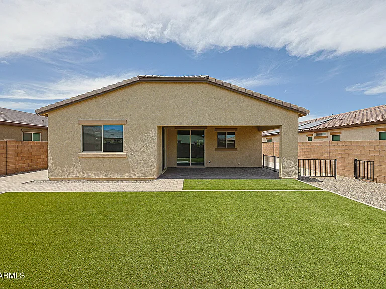 17435 W Laurie Ln — Photo 27