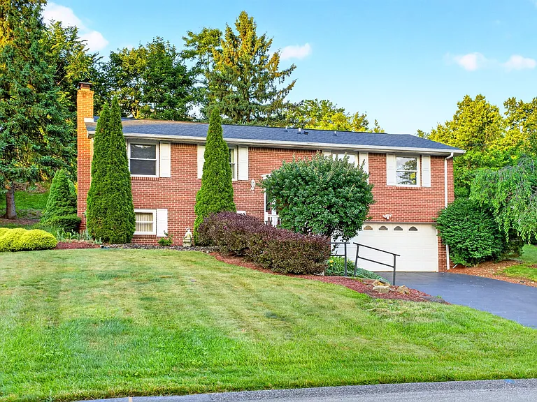 436 Sharon Rd — Photo 22