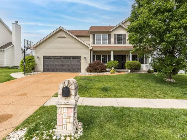 1001 Summersweet Dr, Saint Peters, MO 63376