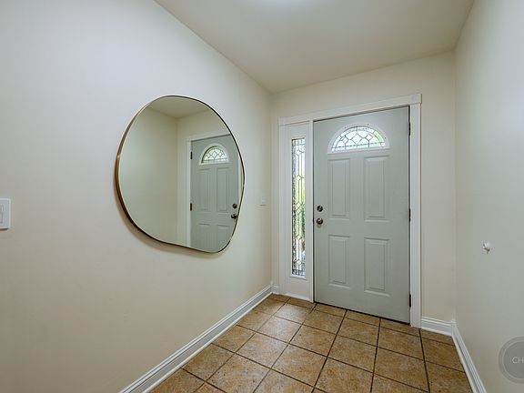 4th image of 10S220 Alan Rd