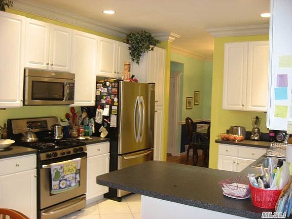 4th image of 41 Bergers Ct E