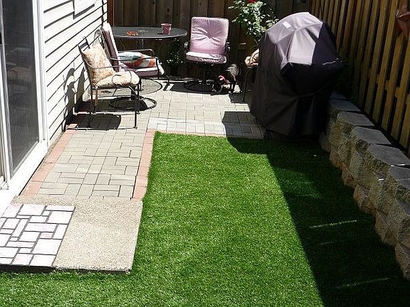 No Maintenance Synthetic lawn 