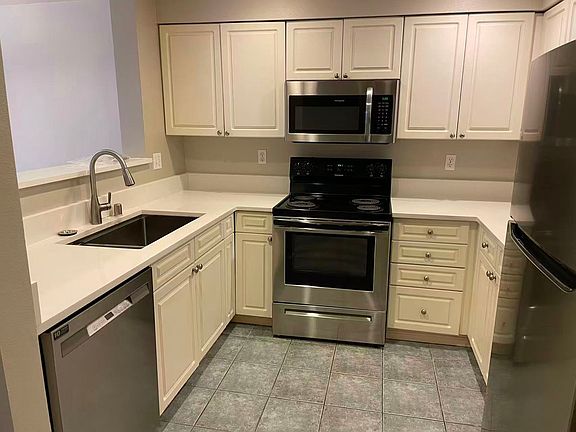 2nd image of 4343 Roosevelt Way NE APT 304