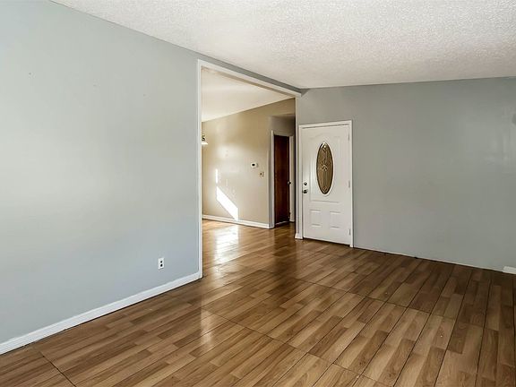 5th image of 866 E 172nd St