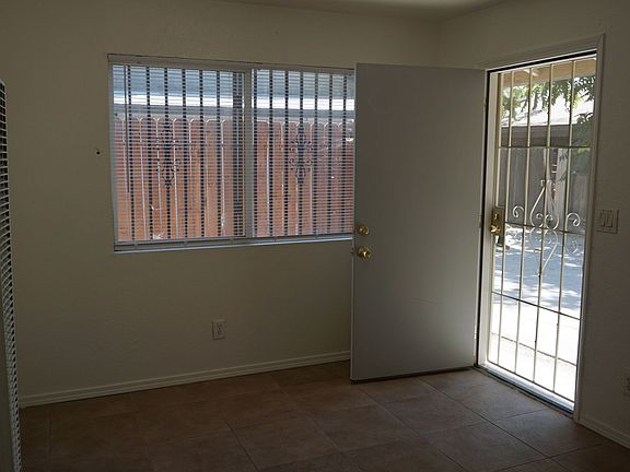 2nd image of 306 Monterey St #1/2